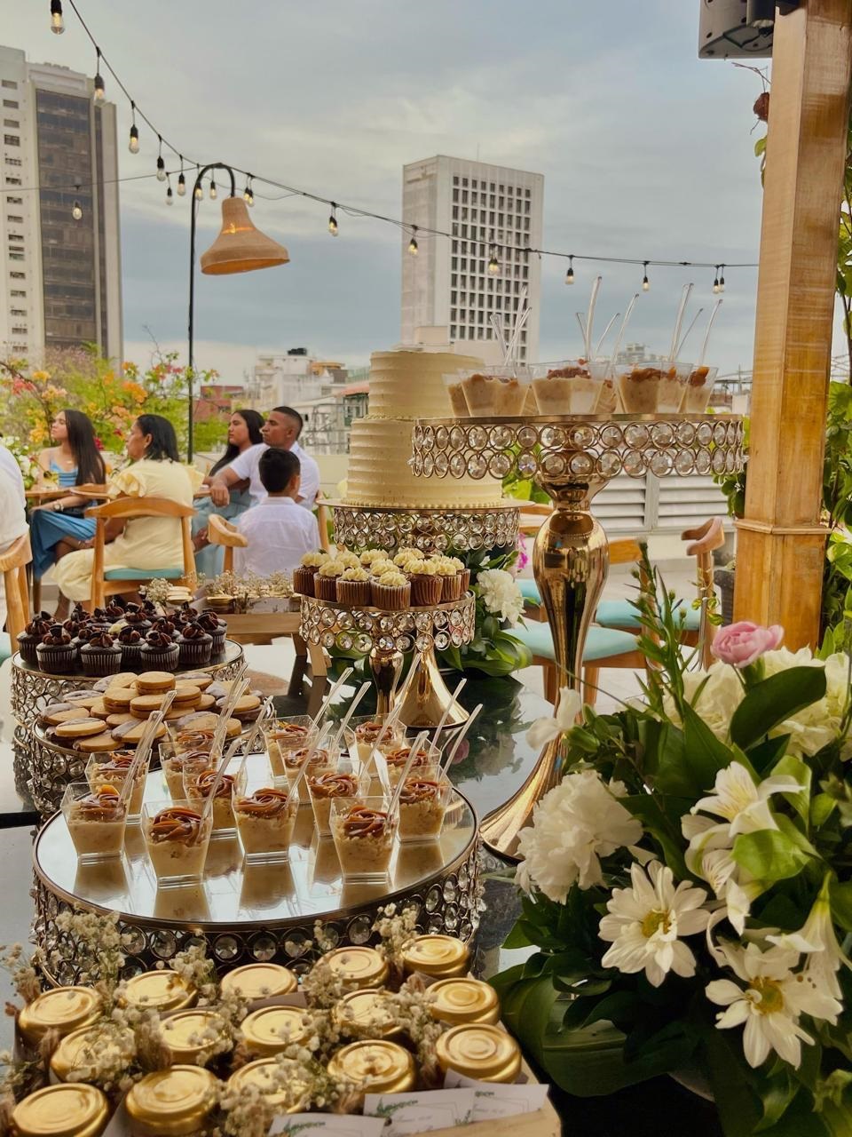 Experiencias corporativas y empresariales — Experiencia y eventos en Baroca rooftop Getsemaní, Cartagena
